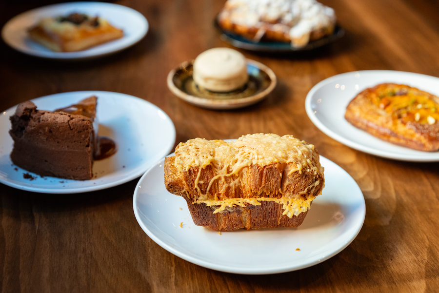 Outdoor Dining Near the CMCC Columbia Metropolitan Convention Center